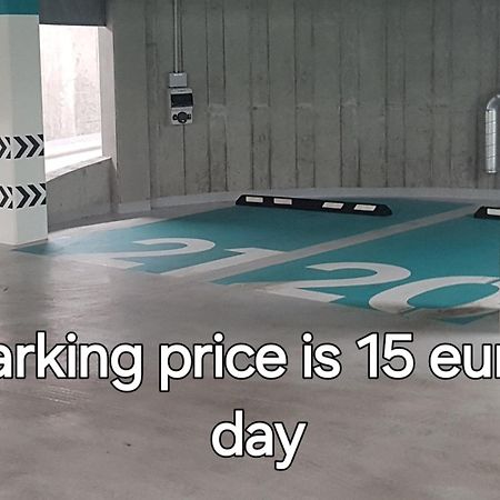 Happy Inn Classical Style, Self Check-In, Parking In The Underground Garage Vilnius Luaran gambar