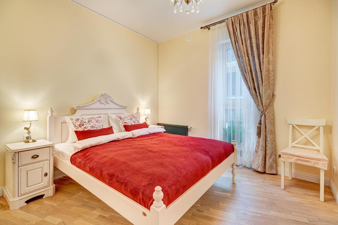 Happy Inn Classical Style, Self Check-In, Parking In The Underground Garage Vilnius Luaran gambar