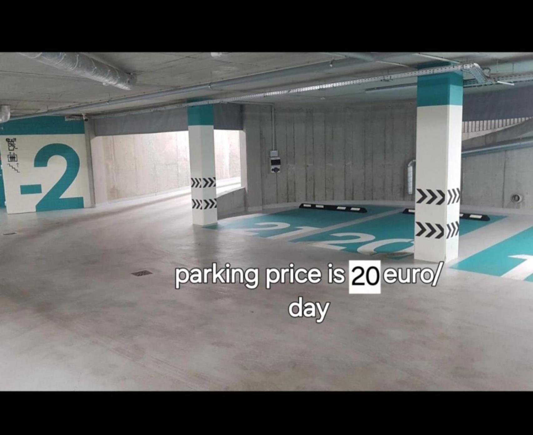Happy Inn Classical Style, Self Check-In, Parking In The Underground Garage Vilnius Luaran gambar